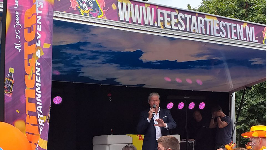 Flugel Podiumwagen